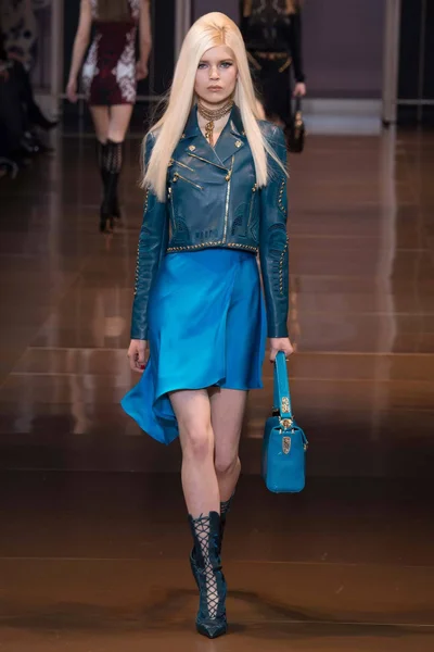 Look 35